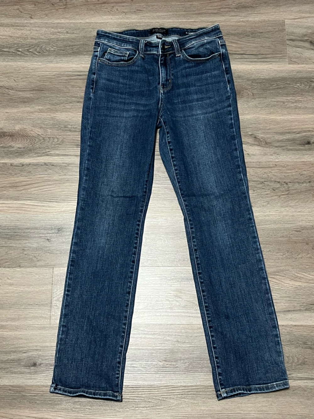 Judy Blue Women's Straight Leg Jeans in Dark Blue Wash